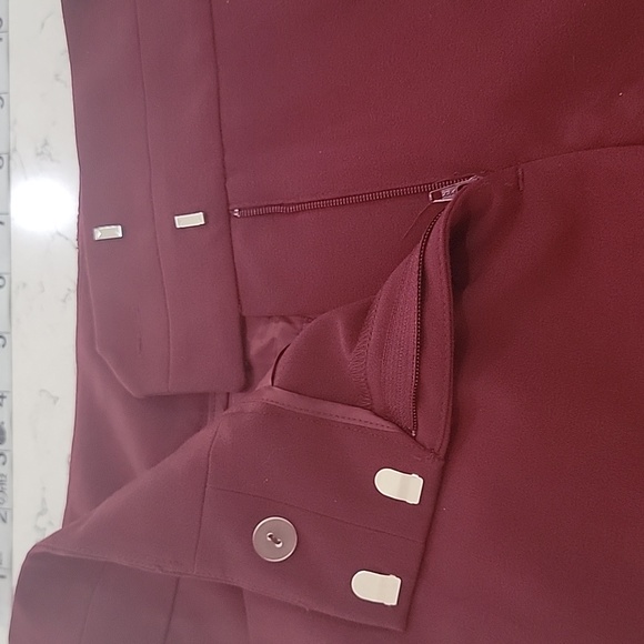 New York & Company x Seven Ave red modern fit pants size 2 Tall - Picture 7 of 9